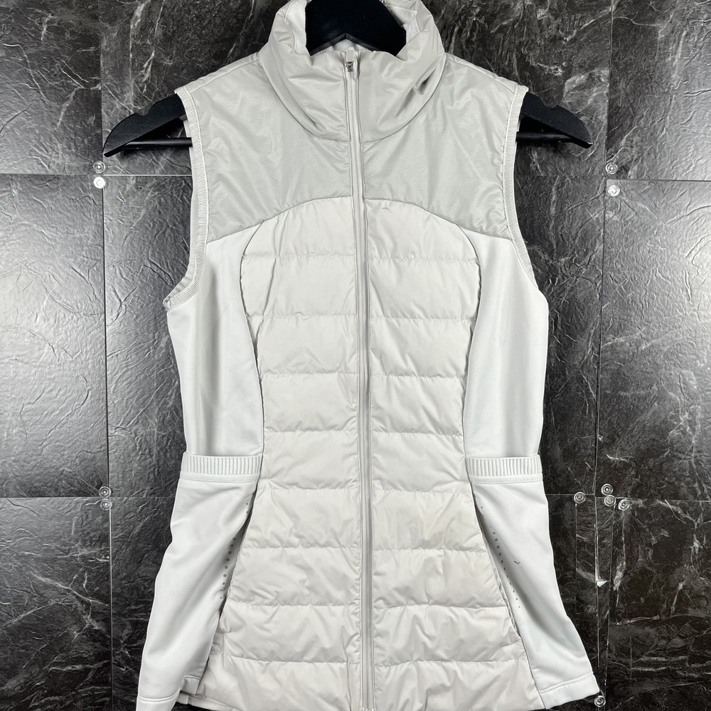 Lululemon Women's Grey Puff Down For It All Vest Size 4 -Flaws